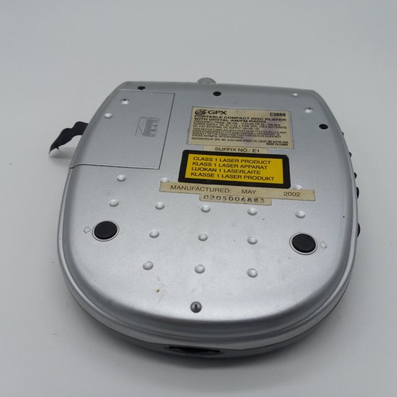 GPX C3880 portable compact disc player and radio - Picture 3 of 7